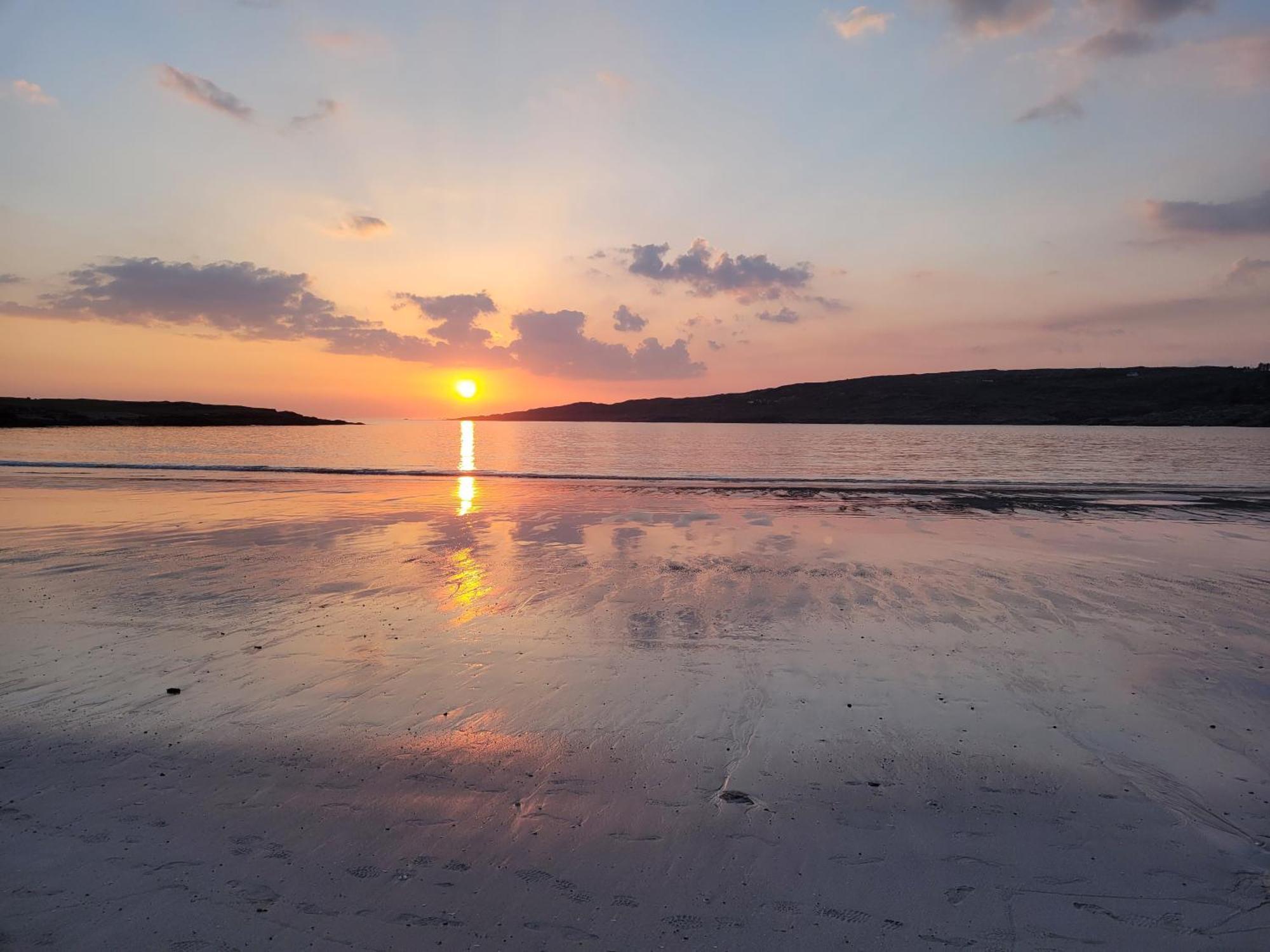 Bed and Breakfast Roundstone Retreats Islandview Екстер'єр фото