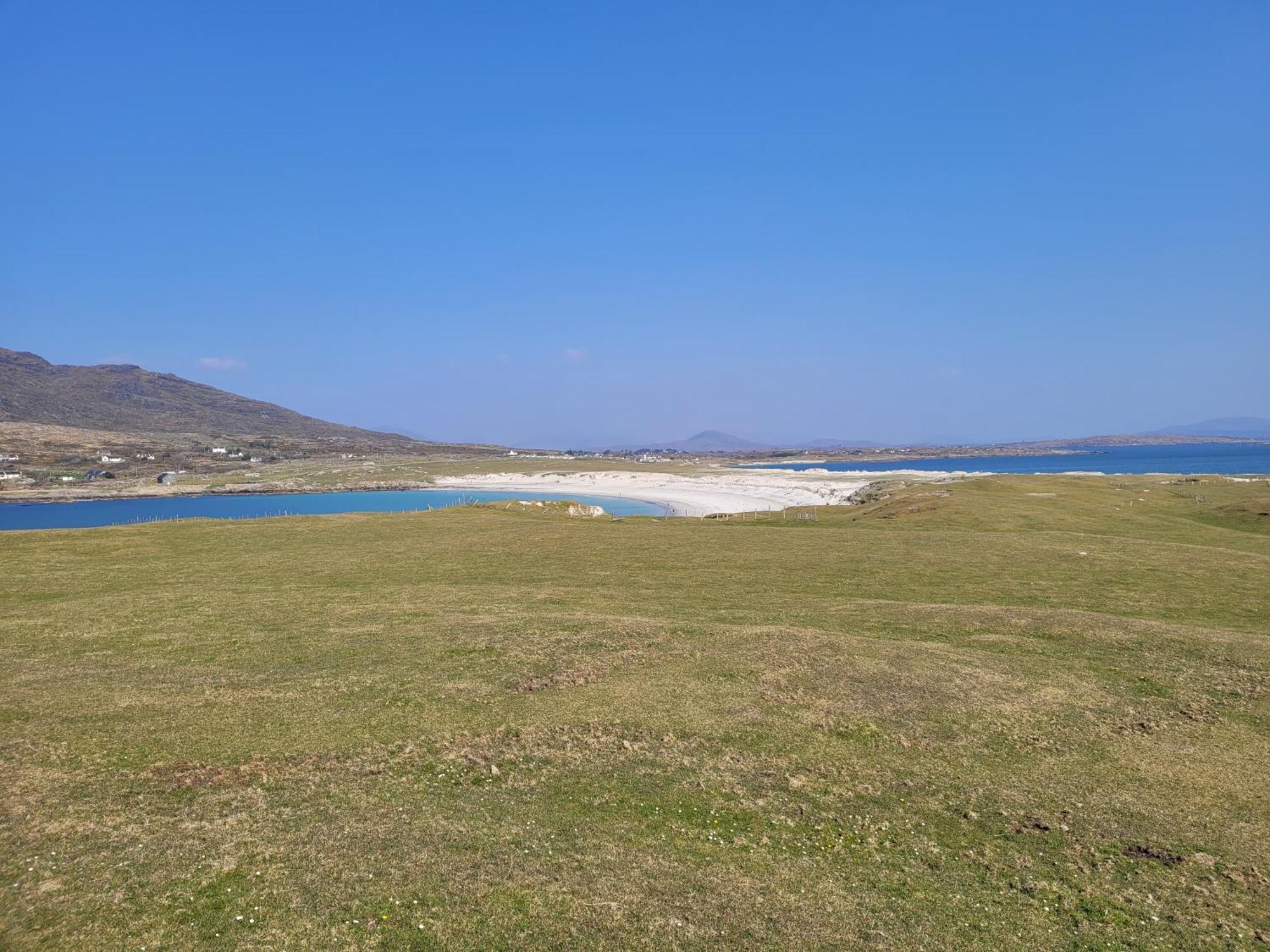 Bed and Breakfast Roundstone Retreats Islandview Екстер'єр фото